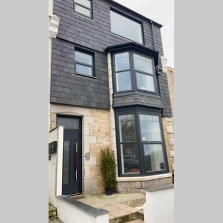 Spacious 1 Bedroom Apartment With Sea Views New Quay エクステリア 写真